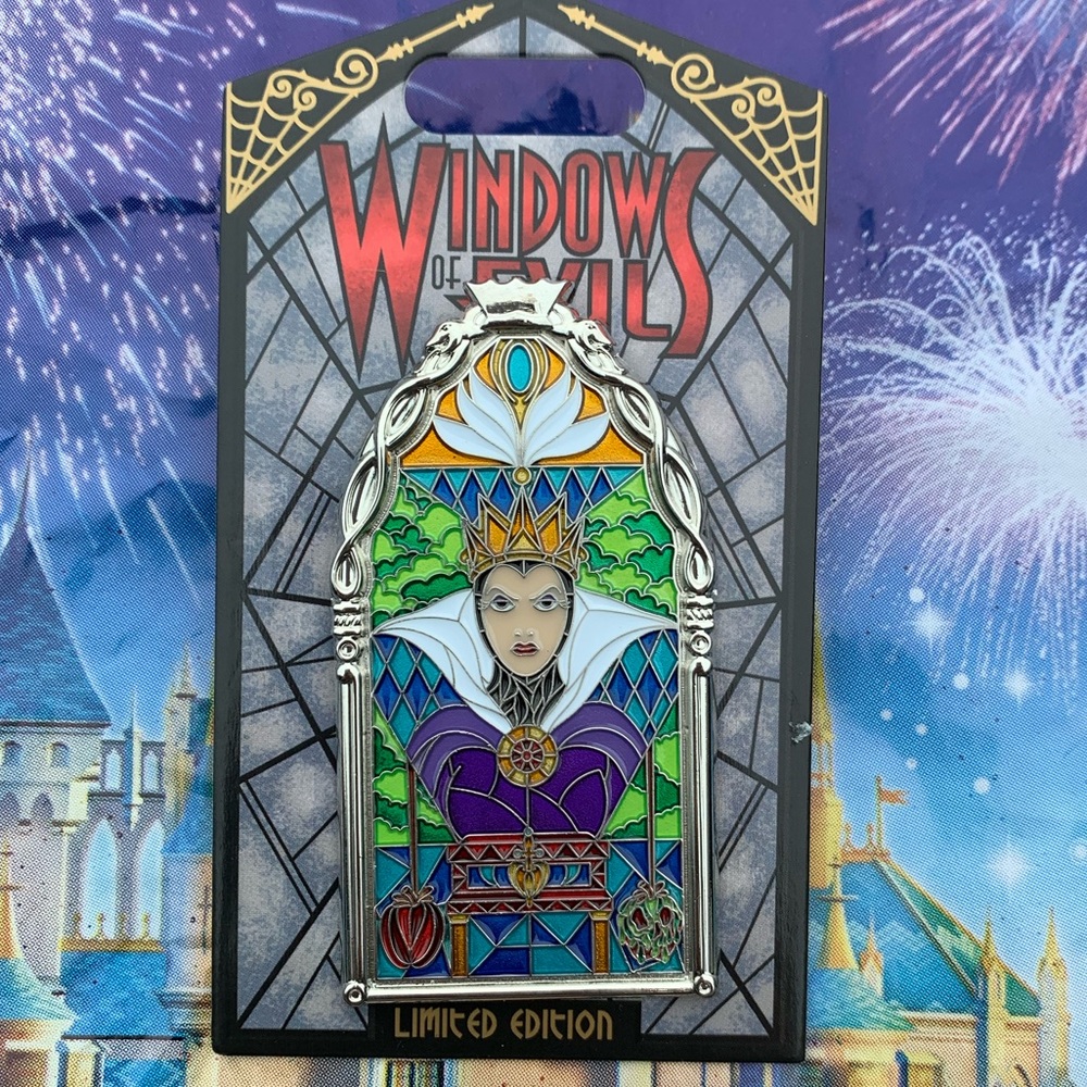 Disney Windows of Evil ( Evil Queen) Pin
